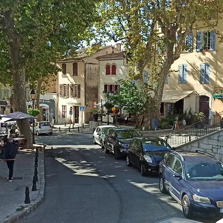 Au Coeur De La Provence